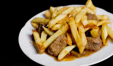 Restaurante Casa Tomás papas fritas con carne 1
